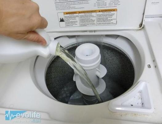 洗衣机怎么用白醋和小苏打进行清洗？【图解详细步骤】2