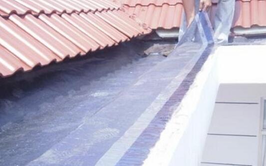 屋顶怎么做防水好？住在顶层需要做屋顶防水吗？1