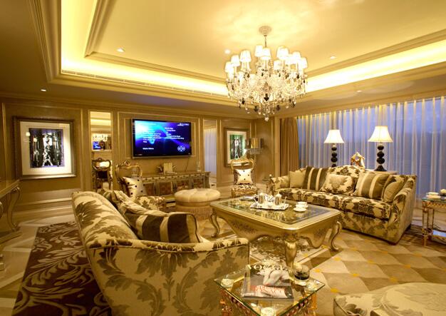 金色奢华欧式客厅电视背景墙装修效果图 让您立马变“土豪”9