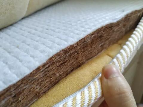 床垫甲醛多久可散发完？椰棕床垫有胶水甲醛多久能散发完？2