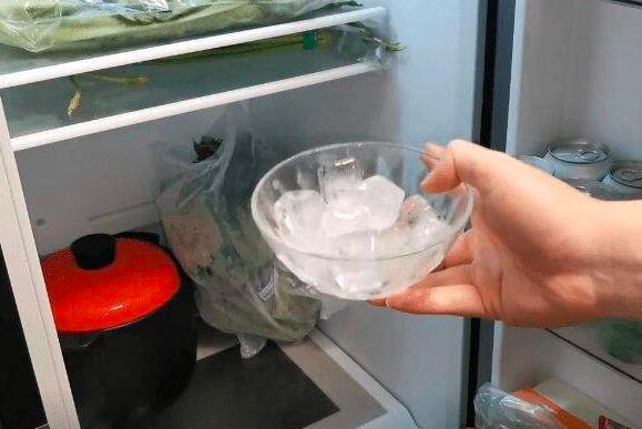 冰箱里放一碗,每月能少交一半的電費