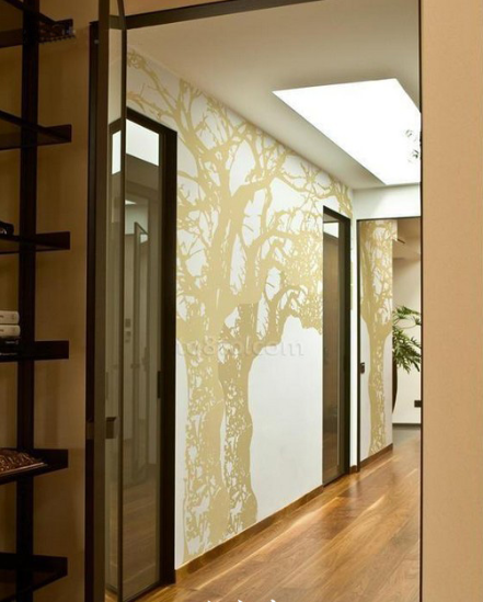 扬州华美达公寓大客厅树形壁纸博古架过道中空吊顶木地板效果图