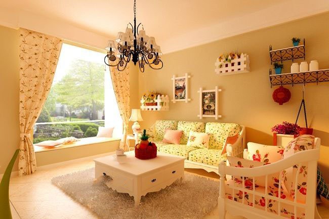 15平米田园风格米黄色沙发背景墙客厅装修效果图