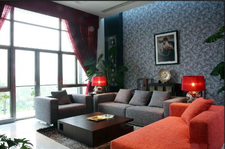 沧州银泰国际尚府现代灰色布艺沙发暗红色窗帘客厅落地小茶几效果图