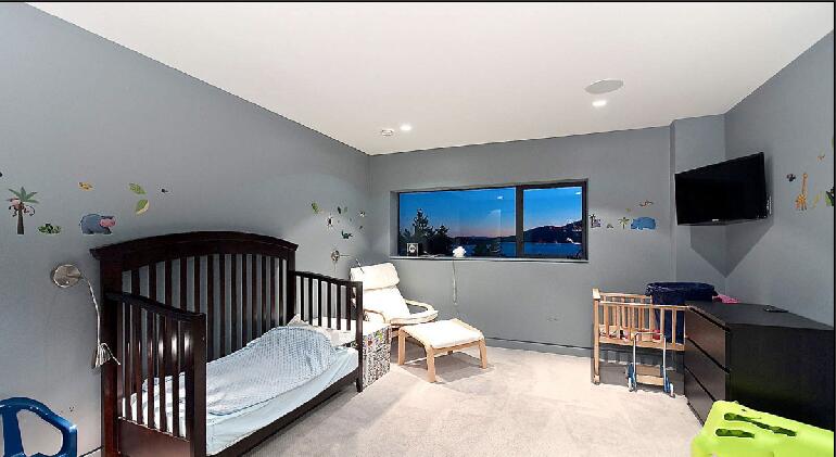 晋中领袖铭筑不规则卧室休闲区小窗户婴儿车地毯效果图