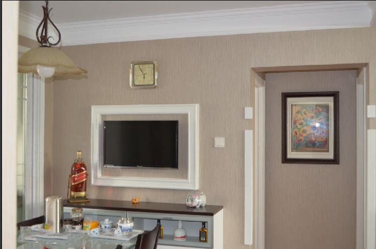 吕梁卧龙山庄20平米客厅浅色壁纸嵌入式电视墙效果图