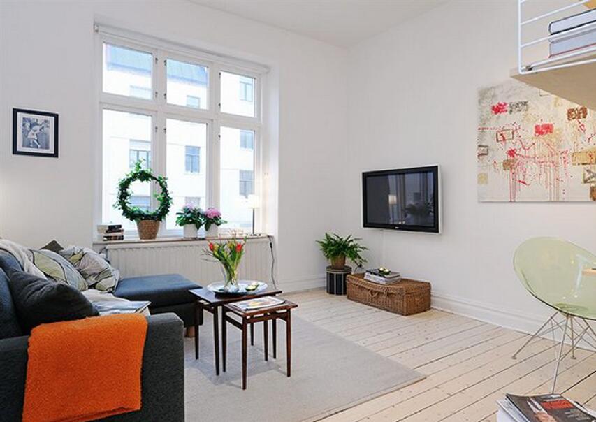 乌海世景苑小区40平米客厅白色风铁艺书架窗台摆件小户型沙发效果图