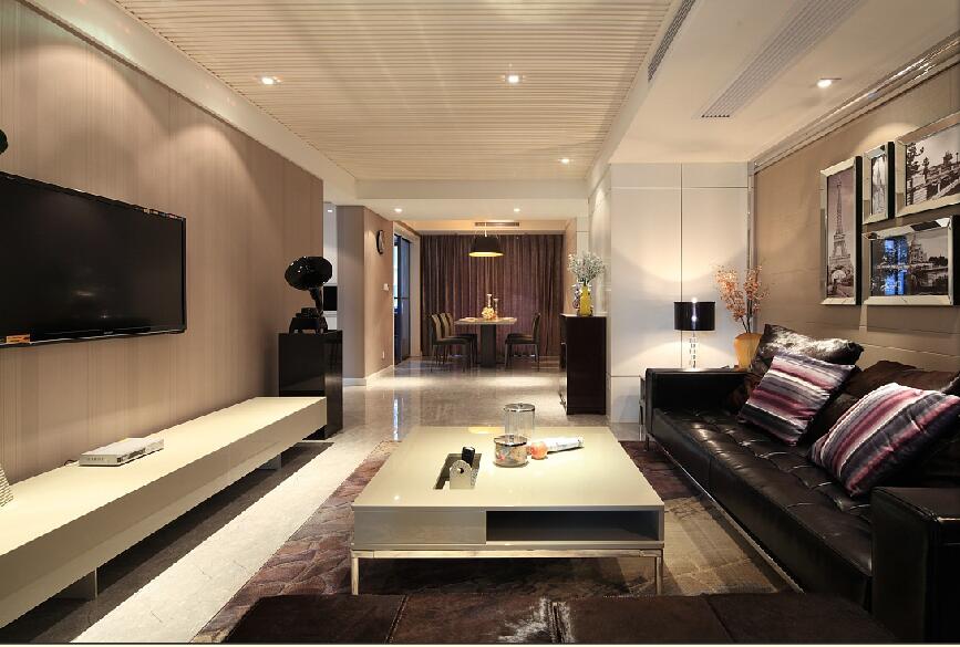 阜新滨河大厦80平米客厅木条吊顶黑色皮沙发饰面板电视墙效果图
