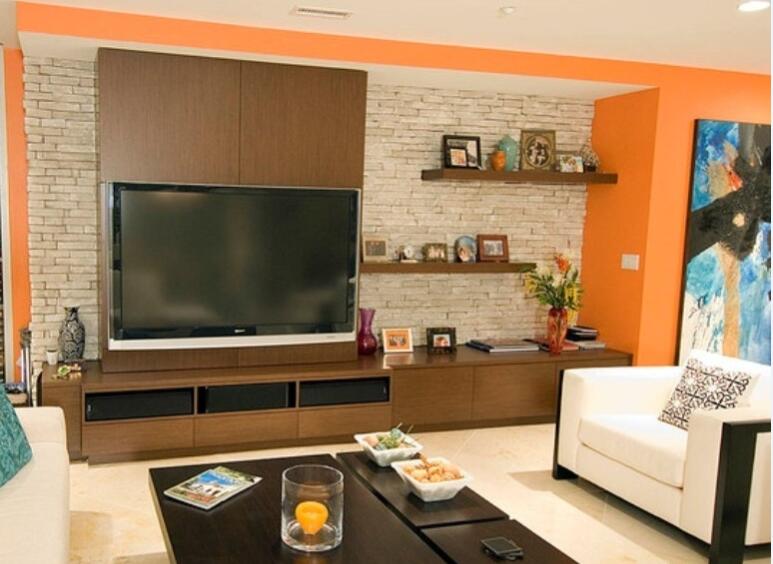 宜昌胜利三路小区10平米客厅砌墙电视墙橙黄色墙壁多功能变形茶几效果图