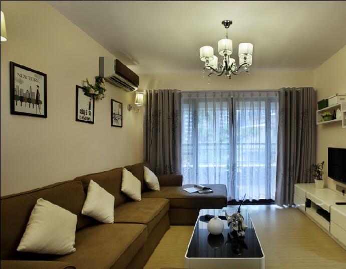 荆州名流锦都客厅棕色沙发麻灰色窗帘电视墙置物架壁挂式空调