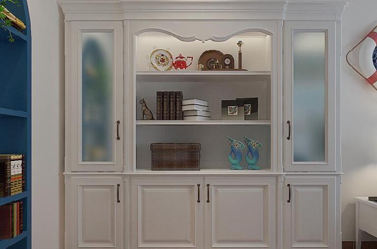 长沙中国铁建洋湖垸地中海风客厅白色储物柜组合书架橱窗柜装修效果图