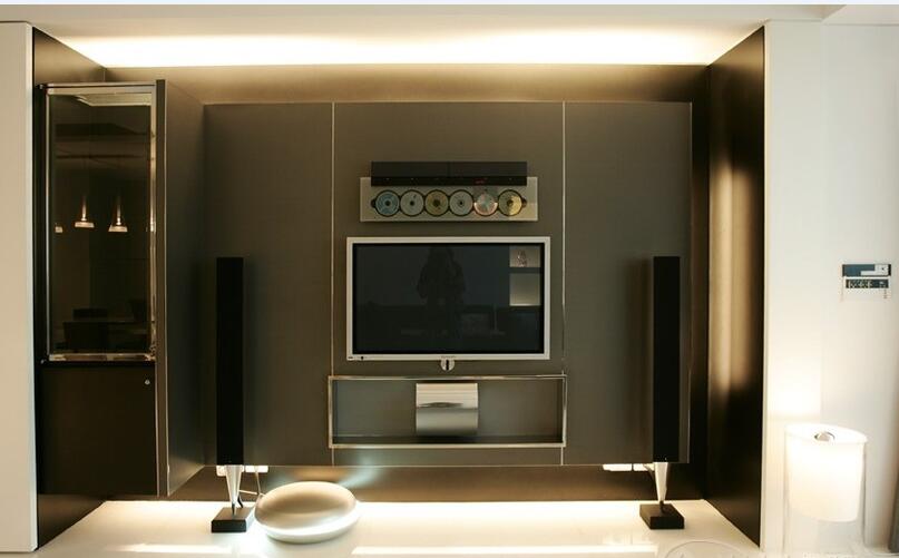 金昌恒昌国际灰色创意电视墙10平米客厅音响白色墙壁效果图